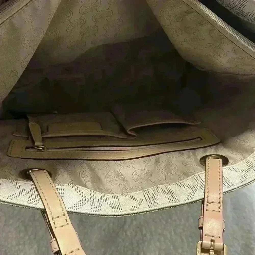 Michael Kors Tote